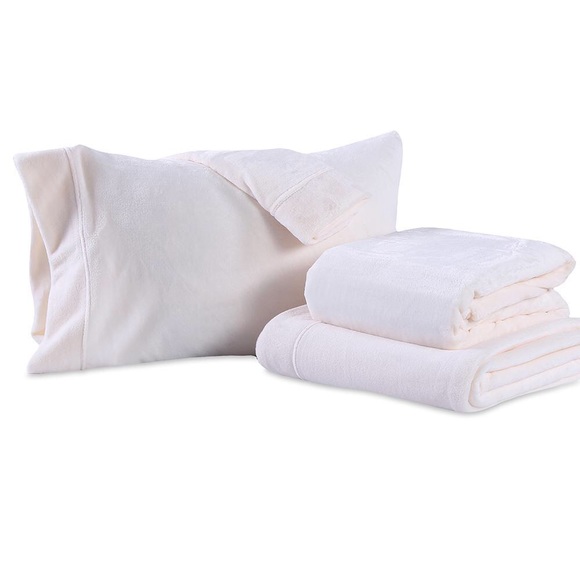 Berkshire Blanket & Home Co. Other - VelvetSoft King Sheets by Berkshire Blanket! NWT